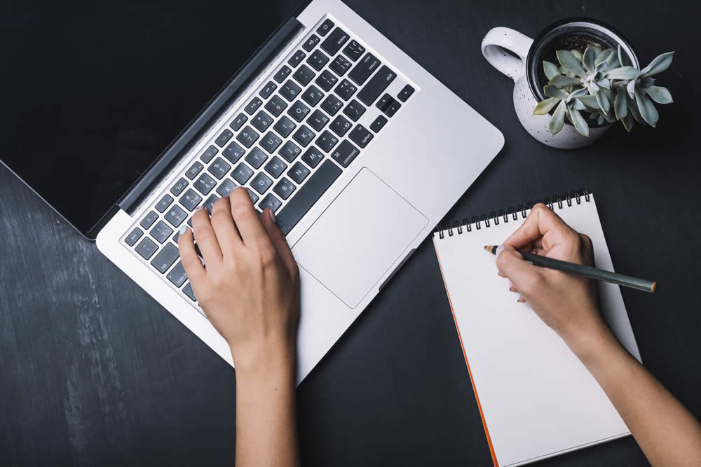 Leia mais sobre o artigo Diferença entre um laptop e o notebook: guia completo para decidir sem erro