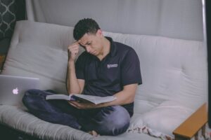 Leia mais sobre o artigo Como ter mais motivação para faculdade EAD? Veja 9 dicas!